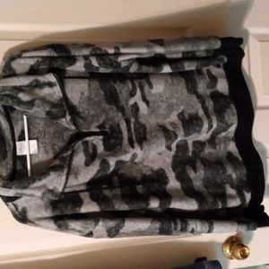 Green camo sweatshirt